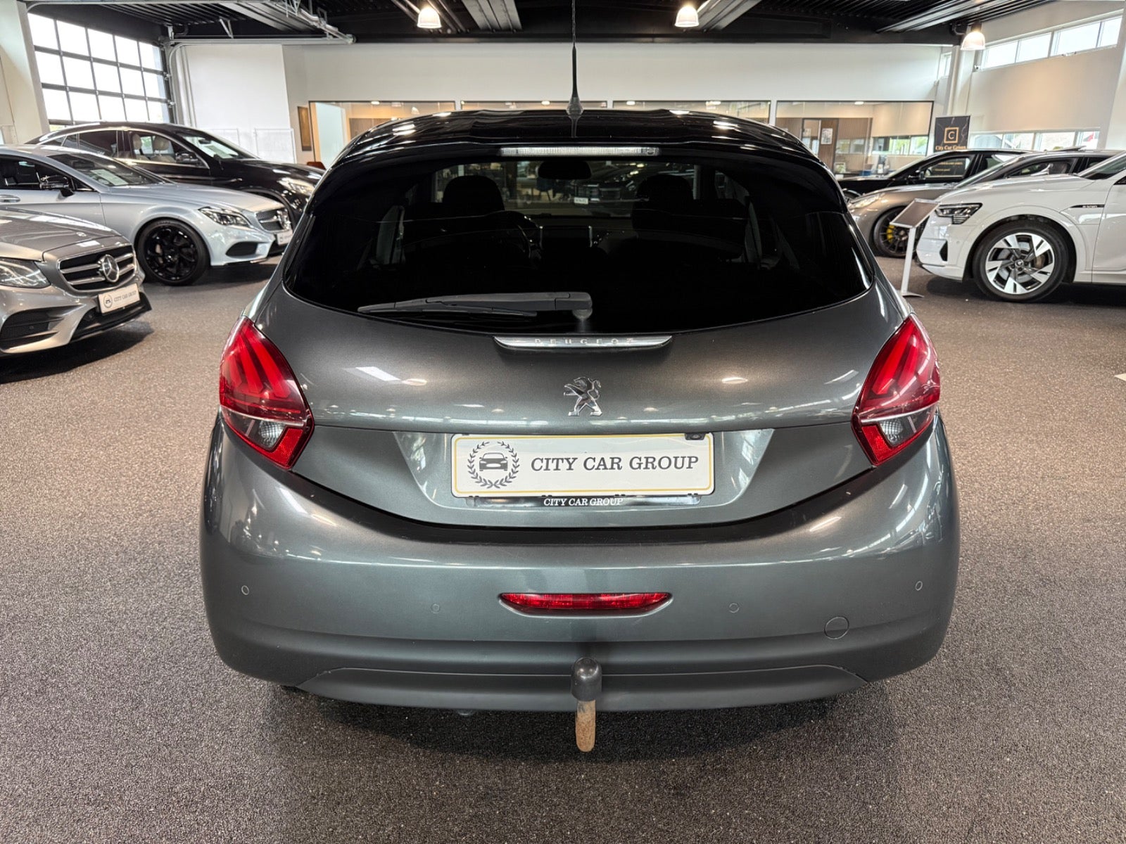 Peugeot 208 - 6